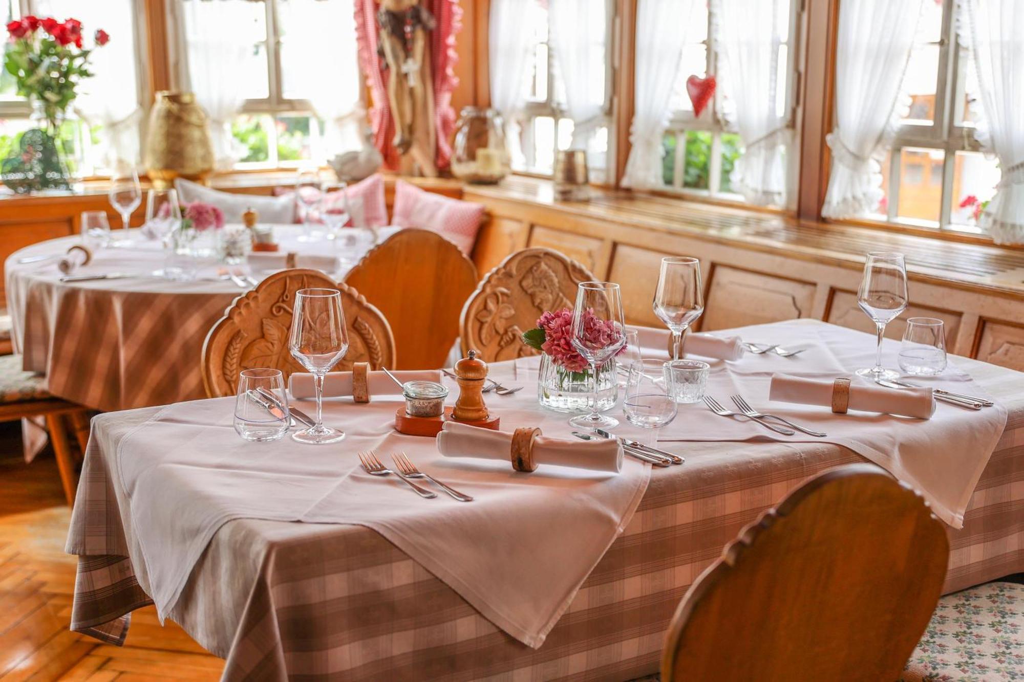 Hotel-Gasthaus Goldener Engel Glottertal Extérieur photo