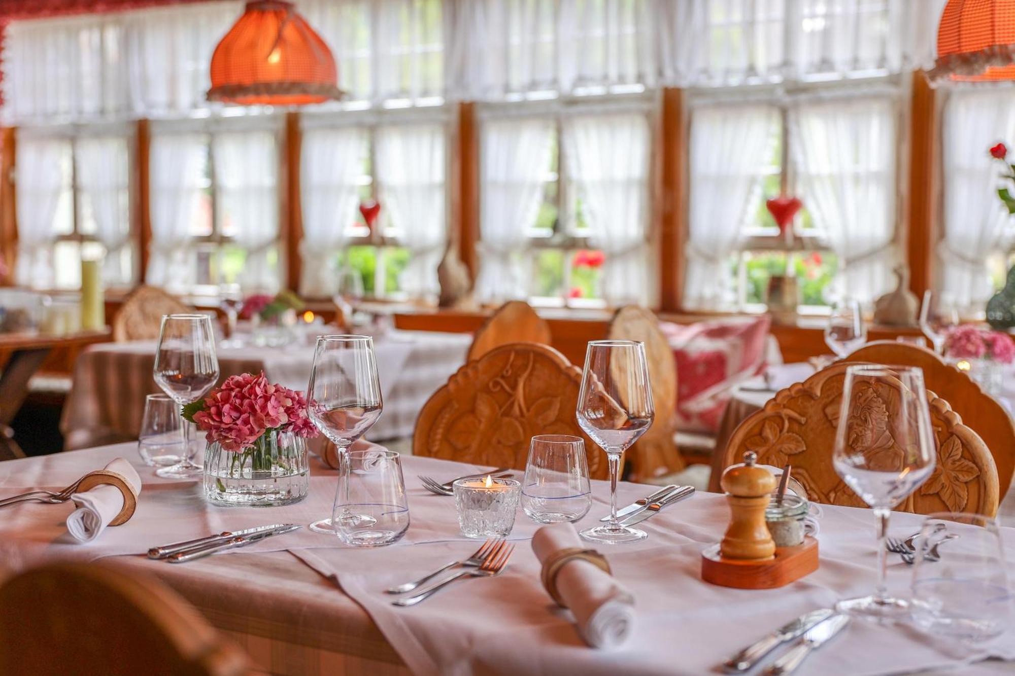 Hotel-Gasthaus Goldener Engel Glottertal Extérieur photo