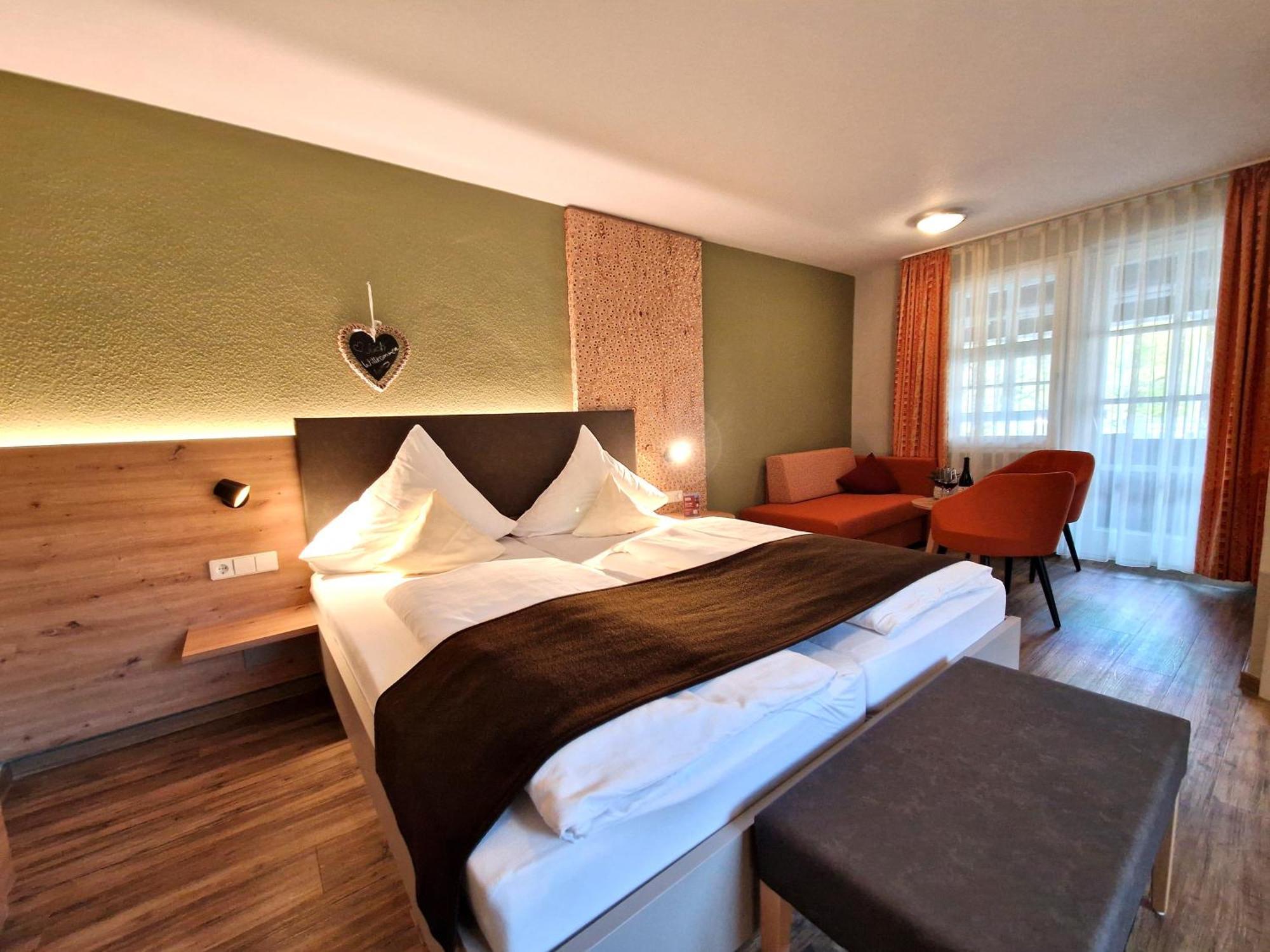 Hotel-Gasthaus Goldener Engel Glottertal Extérieur photo